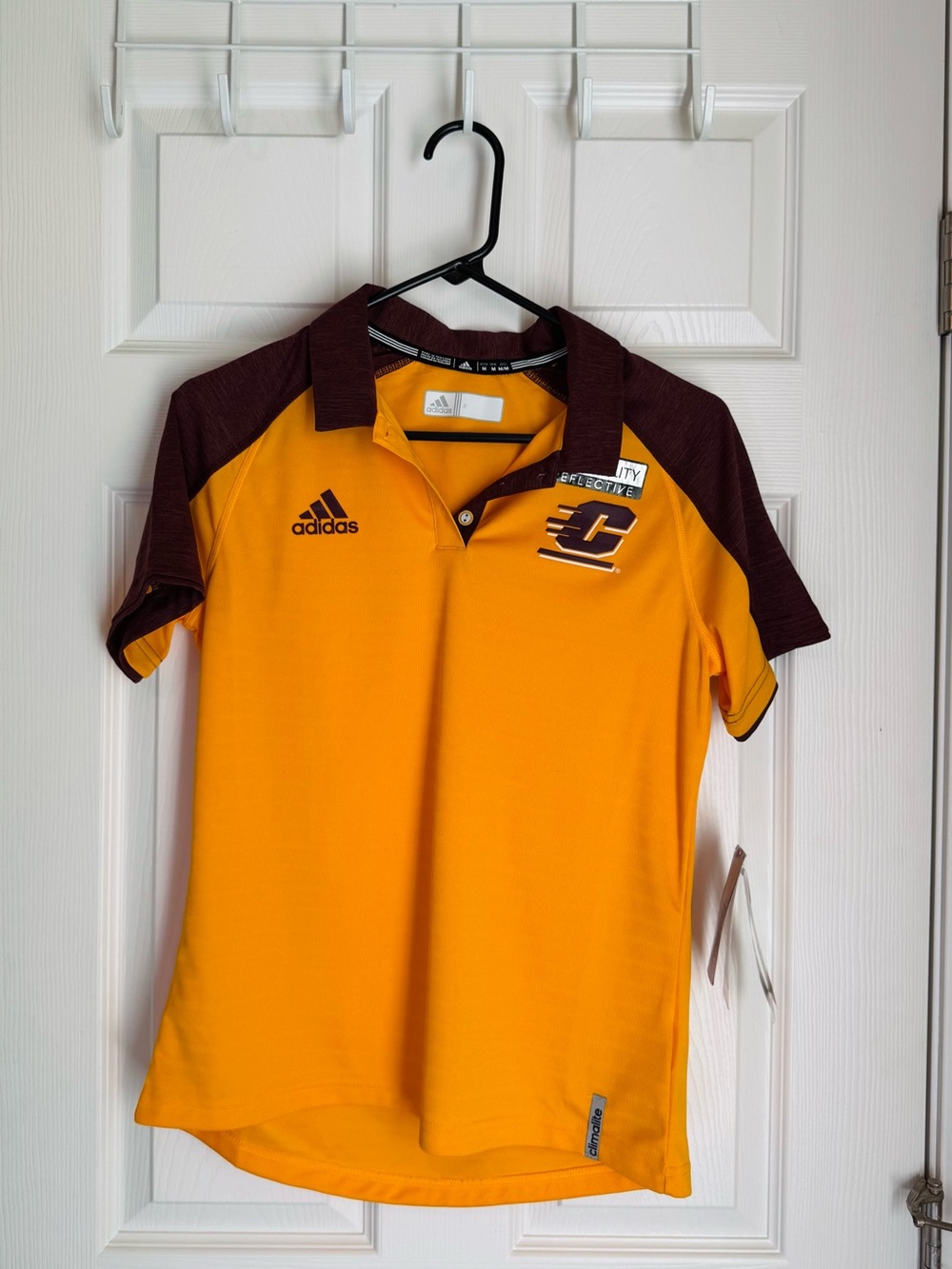Women’s CMU Golf Polo 💛♥️